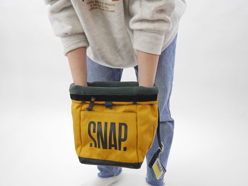 SNAP 〈Big Chalk Bag Fleece/ビックチョークバック フリース〉カリー - Pump online shop